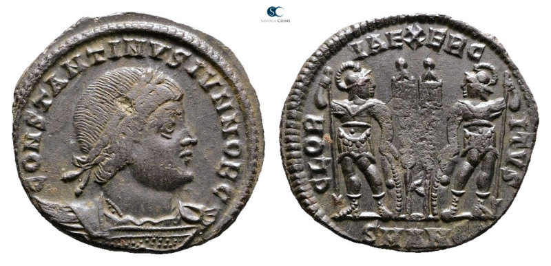 Constantine II, as Caesar AD 317-337. Antioch
Follis Æ

17 mm, 2,14 g



...
