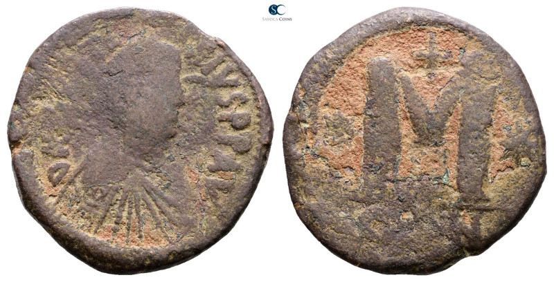 Justin I AD 518-527. Constantinople
Follis Æ

 mm, 17,25 g



Good Fine