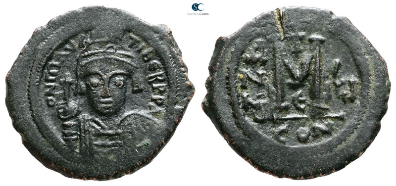 Maurice Tiberius AD 582-602. Constantinople
Follis or 40 Nummi Æ

31 mm, 11,7...