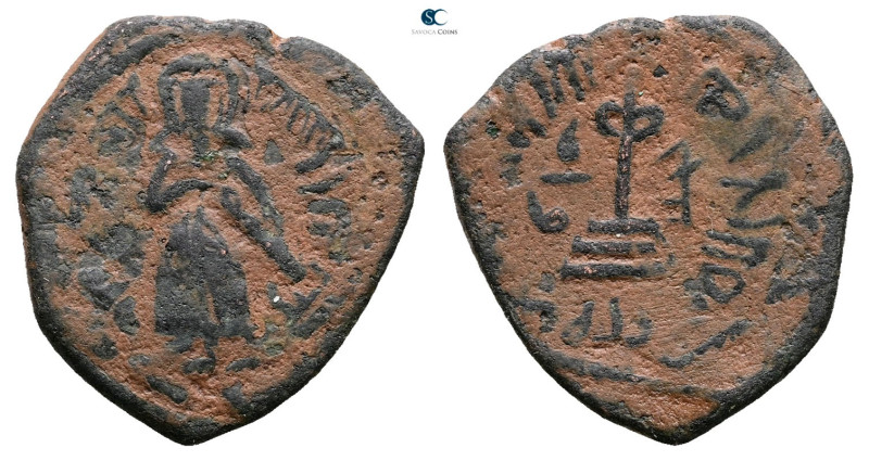 Umayyad. Halab mint. Abd al-Malik AH 65-86. 
Æ Fals

22 mm, 4,08 g



Goo...