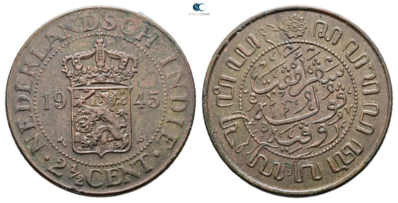 India. AD 1945. 
2 1/2 Cents 1945

 mm, 12,7 g



Extremely Fine