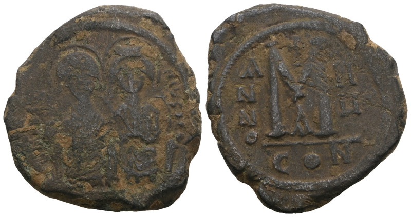 Justin II, with Sophia. 565-578. Æ Follis. Weight 13,90 gr - Diameter 28 mm.