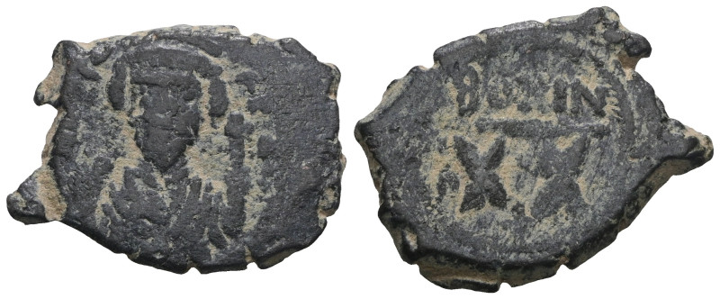 Phocas, AD 602-610. AE, Half Follis. Weight 5,75 gr - Diameter 23 mm.