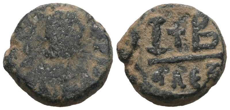 Heraclius (AD 610-641). AE. Weight 4,84 gr - Diameter 15 mm.