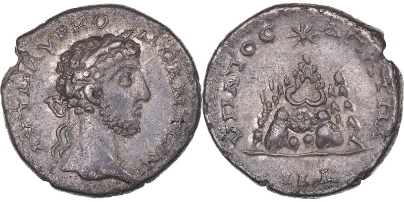 Coin, Cappadocia, Commodus, Didrachm, 183-185, Caesarea, AU(50-53), Silver
Laur...