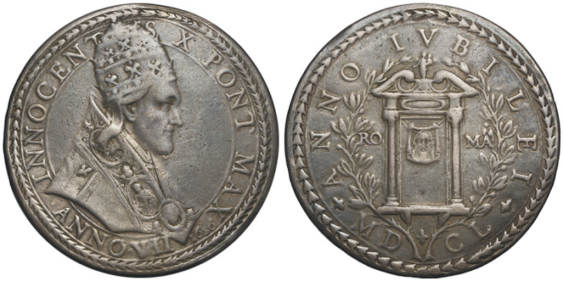 Innocentius X 1644-1655
Piastre, Rome, 1650 AN VII, AG 31,57 g. Ref : MIR 1803/1...