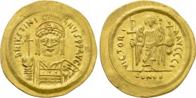 JUSTINIAN I (527-565). GOLD Solidus. Ravenna.