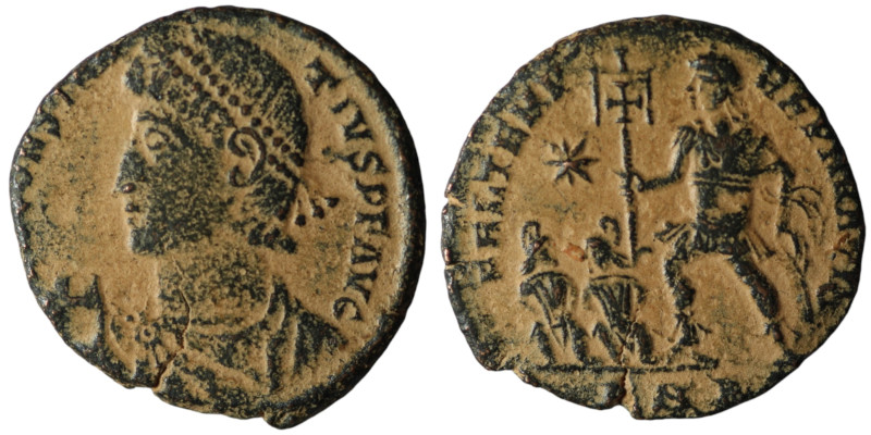 Constantius II (AD 337-361)
AE Centenionalis (20mm, 2,70g)

Artificial sandpatin...