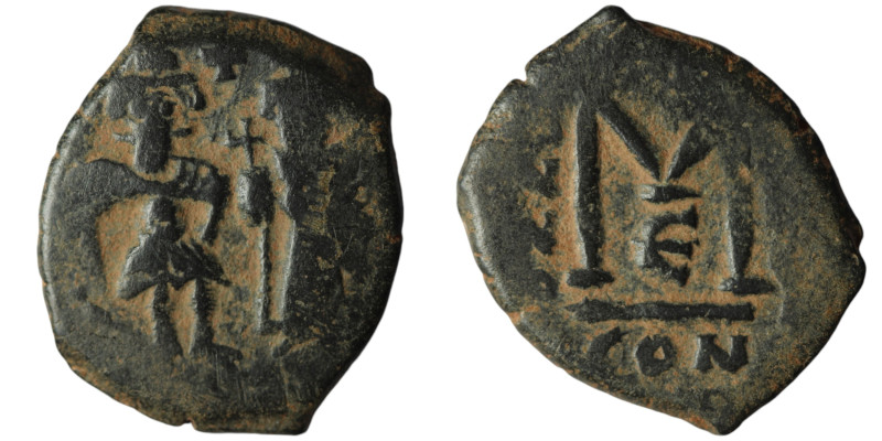 Heraclius, with Heraclius Constantine (AD 610-641). Constantinople
AE Follis (26...