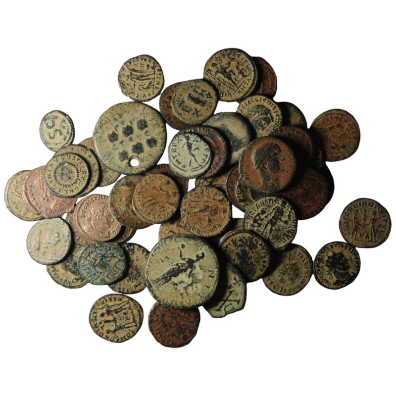 50 pieces mixed coins / SOLD AS SEEN, NO RETURN!
Artificial sandpatina