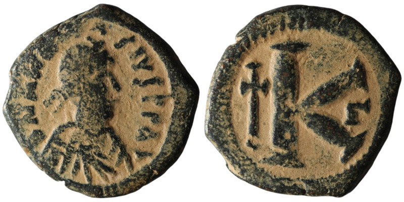 Anastasius I (AD 491-518). Constantinople
AE Half Follis (26mm, 8,45g)

Artifici...