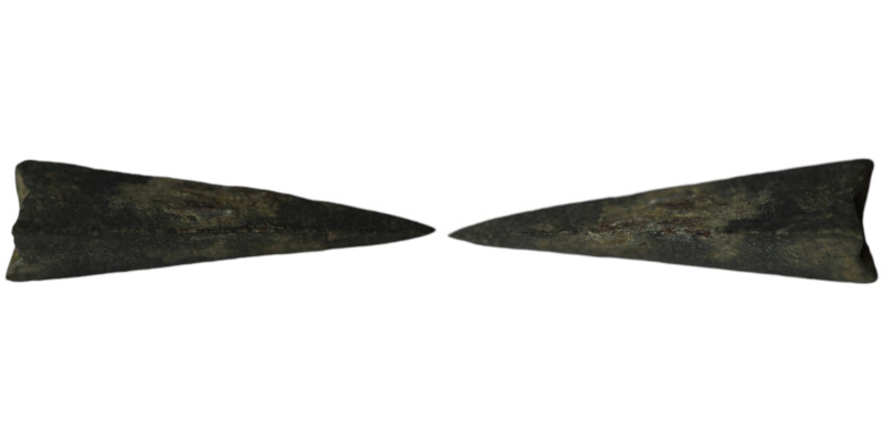 Ancient arrow head
(28mm, 2,09g)