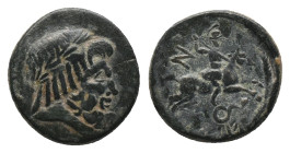 PISIDIA. Isinda. Ae (2nd-1st centuries BC).
Obv: Laureate head of Zeus right.
Rev: ΙΣΙΝ.
Warrior on horseback galloping right, holding spear; below...