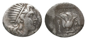 CARIA. Rhodes. Drachm.
Obv: Radiate head of Helios right.
Rev: Rose with bud right.
Condition: Very fine.
Weight: 2.76 g.
Diameter: 13.96 mm.