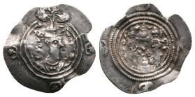 SASANIAN KINGS. Ohrmazd (Hormizd) IV (579-590). Drachm. NAL (Narmashir in Kirman?). Dated RY 10(?) (588).
Obv: Crowned bust right within circular cor...