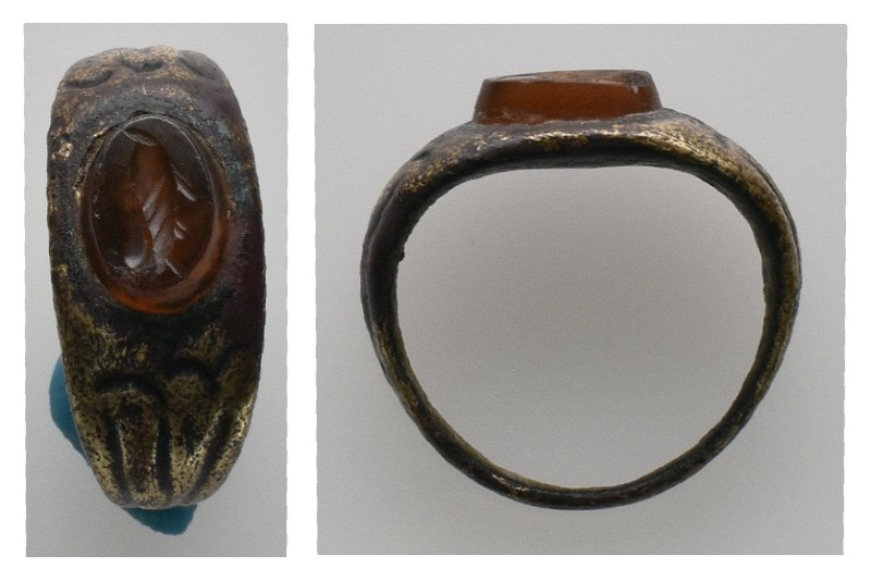 Roman bronze Ring 1st-5st Century AD.
.
Weight: 3.12 g.
Diameter: 18.78 mm.