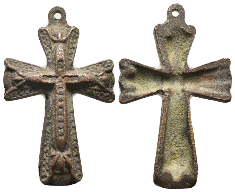 BYZANTINE EMPIRE.Bronze Cross.(8th-10th century).
.
Weight: 25.17 g.
Diameter...