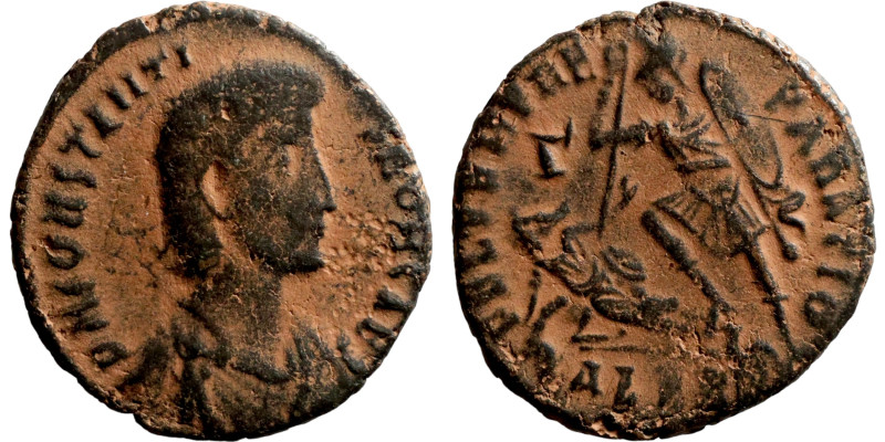 Constantinus II. (351-354 AD). Follis.Obv: D N CONSTANTIVS P F AVG. diademed bus...