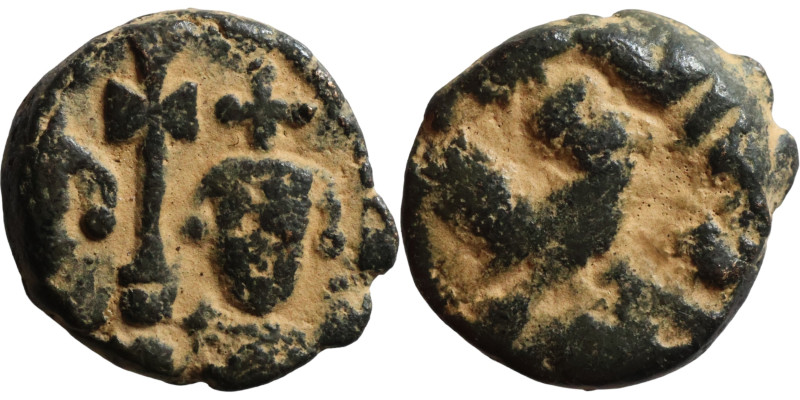 Heraclius, 610-641. AE 12 Nummi, Alexandria. Obverse: No legend, Facing busts of...