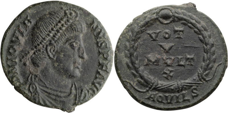 Jovian. AE; Jovian; 363-364 AD, Aquileia, AE, 3.25g. RIC-247. Obv: D N IOVIANVS ...