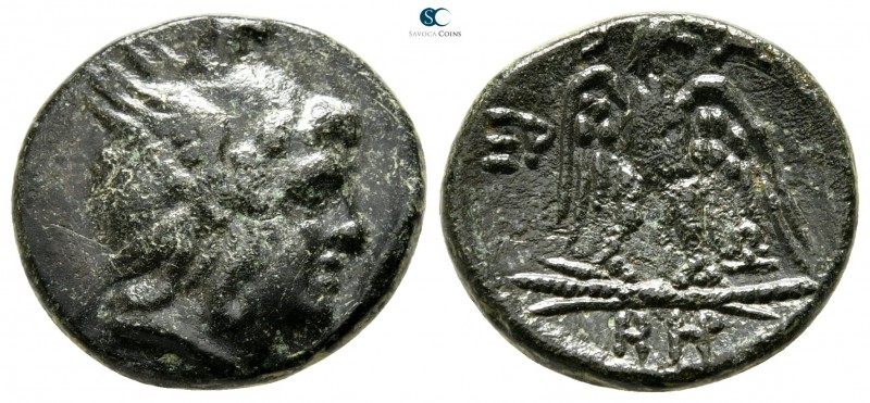 Kings of Macedon. Uncertain mint. Perseus 179-168 BC. 
Bronze Æ

18 mm., 4,60...