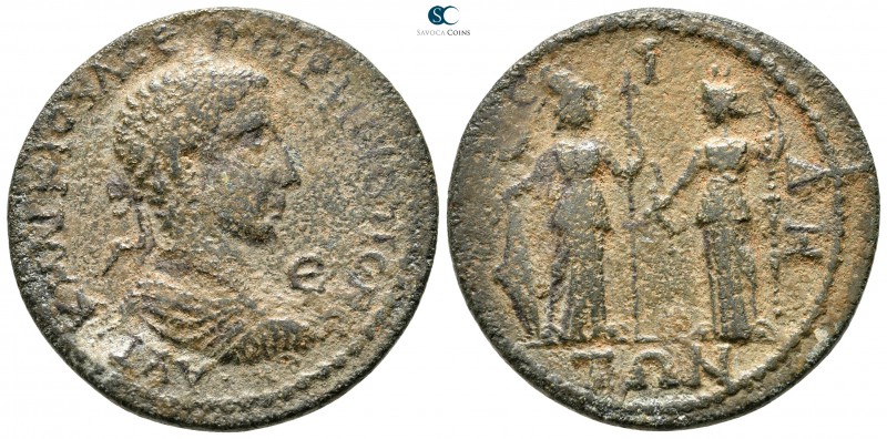 Pamphylia. Side . Philip II AD 247-249. 
Pentassarion Æ

32 mm., 14,38 g.

...