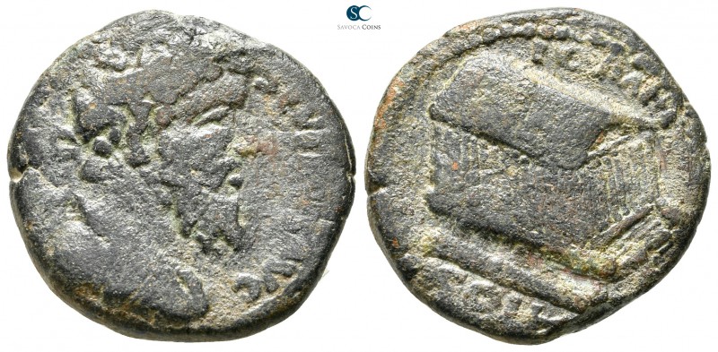 Coele. Heliopolis. Septimius Severus AD 193-211. 
Diassarion AE

25 mm., 12,4...