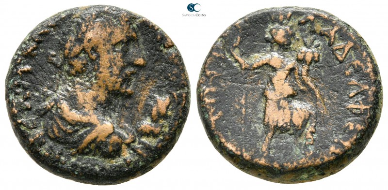 Decapolis. Philadelphia. Antoninus Pius AD 138-161. 
Bronze Æ

18 mm., 7,47 g...