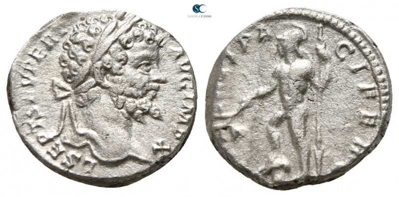 Septimius Severus AD 193-211. Rome
Denarius AR

17 mm., 4,07 g.



very f...