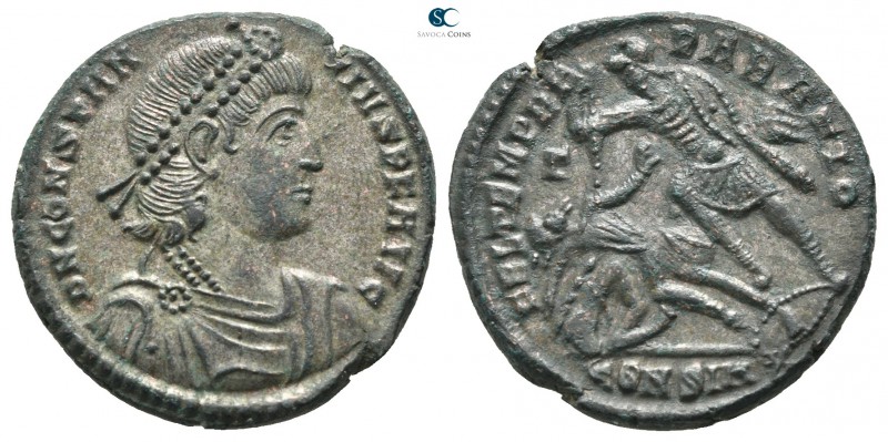 Constantius II AD 337-361. Constantinople
Follis Æ

23 mm., 5,67 g.



ve...