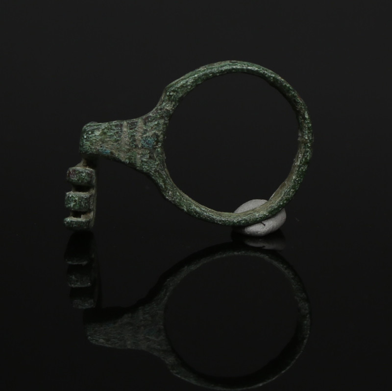 ITEM: Key ring
MATERIAL: Bronze
CULTURE: Roman
PERIOD: 1st - 3rd Century A.D...