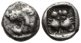 CARIA. Uncertain. (Circa 5th century BC)
AR Obol (8,2mm 0,63g)
Obv: Forepart of roaring lion to left
Rev: Facing head or scalp of lion/lioness/pant...