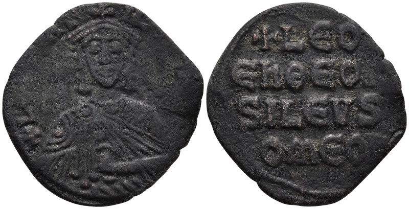 Leo VI the Wise (886-912 AD). Constantinople
AE Follis (24,5mm 4,61g)
Obv: + L...