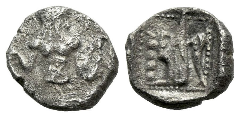 Phoenicia, Unknown king Aradus Twelfth Shekel circa 440-420, AR 9.00 mm., 0.67 g...