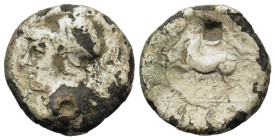 Italy. Northern Campania, Cales, c. 265-240 BC. AR Didrachm (19,6mm, 5.7g). Head of Athena l., wearing crested Corinthian helmet; owl standing l. behi...