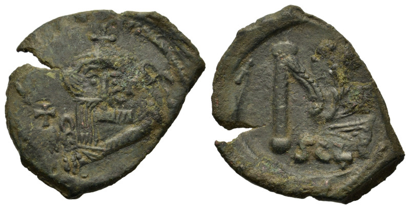 Constans II (641-668). Æ 40 Nummi (20mm, 3.24g, 6h). Syracuse, AD 650-651. Crown...