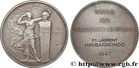 HEAVY INDUSTRY
Type : Médaille de récompense, Union des industries chimiques 
Date : 1947 
Metal : silver 
Diameter : 36,5  mm
Weight : 24,82  g.
Edge...