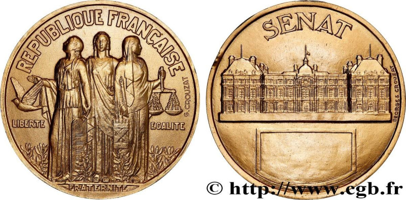 V REPUBLIC
Type : Médaille, Sénat 
Date : 1981 
Metal : gold plated silver 
Mill...