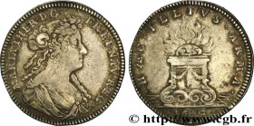 MARIE-THÉRÈSE D'AUTRICHE
Type : Émission de 1682 
Date : 1682 
Mint name / Town : Paris 
Metal : silver 
Diameter : 27  mm
Orientation dies : 6  h.
We...