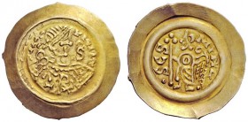 THE LOMBARDS 
 Liutprand, 717-744 
 Tremissis 717-744, AV 1.24 g. (…) Pearl-diademed, draped and cuirassed bust r.; in r. field, S and on drapery, R...