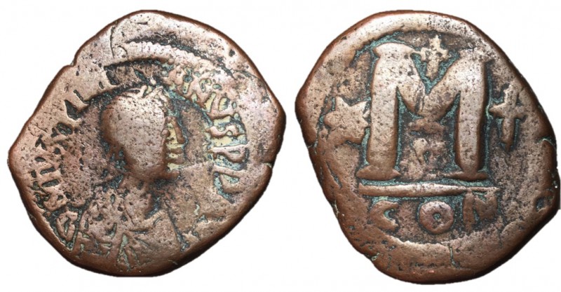 Justinian I, 527 - 565 AD
AE Follis, Constantinople Mint, 31mm, 18.24 grams
Ob...