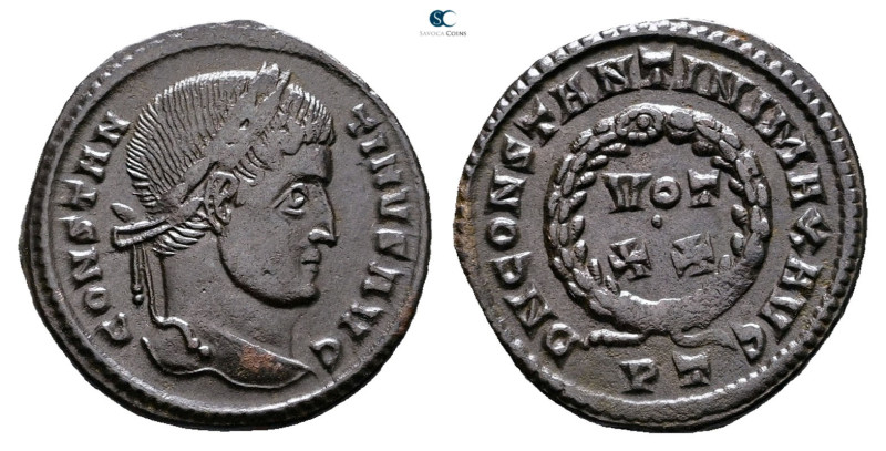 Constantine I the Great AD 306-337. Ticinum
Follis Æ

19 mm, 2,84 g



Ve...