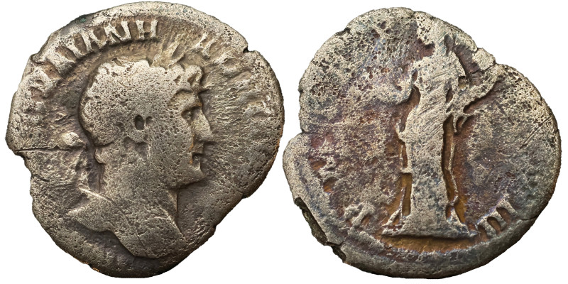 Hadrian AR Denarius, 117-138 AD. -2.63g, 18mm