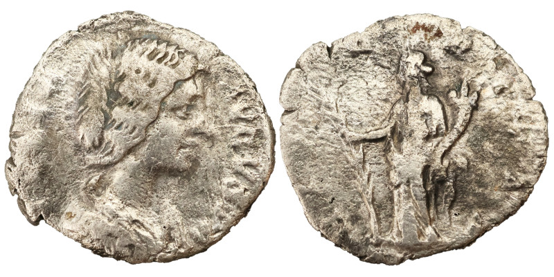 Julia Domna AR Denarius 193-217 AD. 1.8g, 18mm