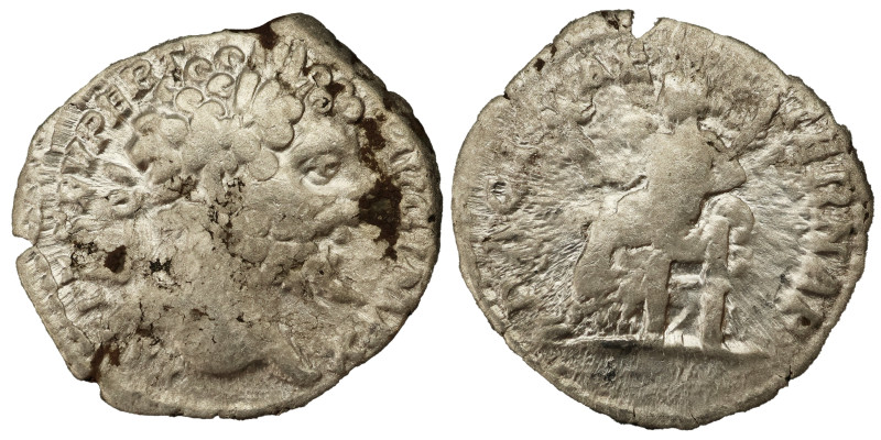 Septimius Severus AR Denarius, 193-211 AD. - 3.64g, 19mm