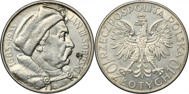 Sobieski, 10 złotych 1933 &nbsp; Egzemplarz z obustronnie zachowanym zegarowym p...