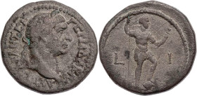 ÄGYPTEN ALEXANDRIA
Traianus, 98-117 n. Chr. BI-Tetradrachme 106/107 n. Chr. (= Jahr 10) Vs.: Kopf mit Lorbeerkranz n. r., Rs.: Kaiser steht in Rüstun...