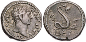 ÄGYPTEN ALEXANDRIA
Traianus, 98-117 n. Chr. BI-Tetradrachme 111/112 n. Chr. (= Jahr 15) Vs.: Kopf mit Lorbeerkranz n. r., Rs.: Agathodaimon-Schlange ...