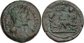ÄGYPTEN ALEXANDRIA
Traianus, 98-117 n. Chr. AE-Drachme 113/114 n. Chr. (= Jahr 17) Vs.: Büste mit drapierter linker Schulter und Lorbeer-Ähren-Kranz ...