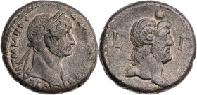 ÄGYPTEN ALEXANDRIA
Hadrianus, 117-138 n. Chr. BI-Tetradrachme 118/119 n. Chr. (= Jahr 3) Vs.: Kopf mit drapierter linker Schulter und Lorbeerkranz n....